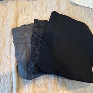 3 pairsStylish  leggings Set - Black and Gray